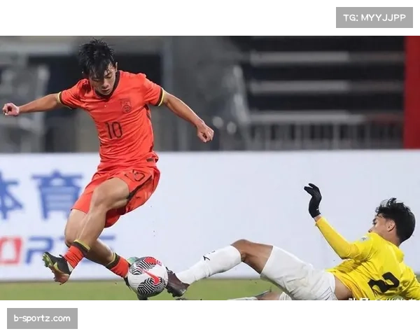 阿尔及利亚小组赛三连胜头名出线 攻防两端展现统治力